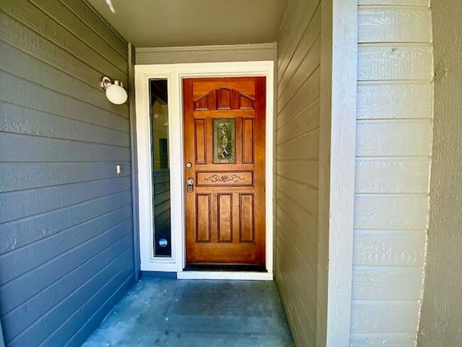 Photo - 4 Bedroom 2 bath Home in NW Boise