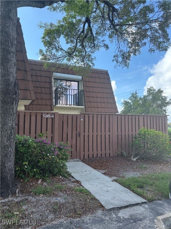 Building Photo - 5245 Cedarbend Dr Rental
