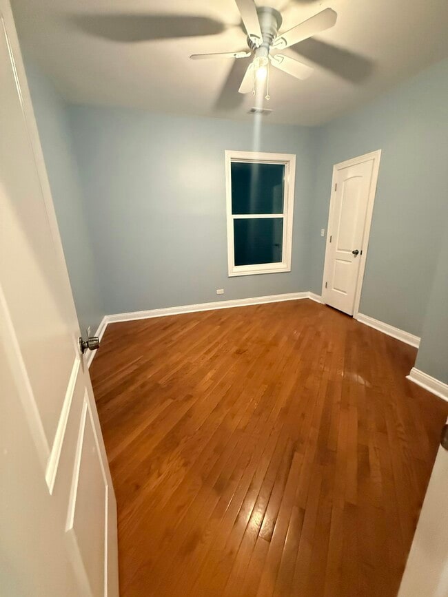 Building Photo - 7942 S Harvard Ave