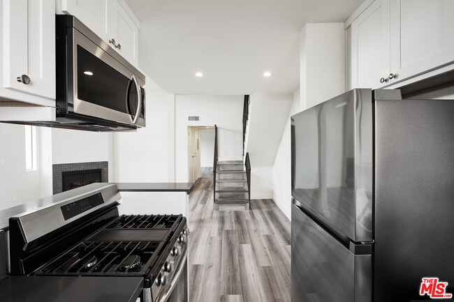 Photo - 6212 Fulton Ave Unit 201