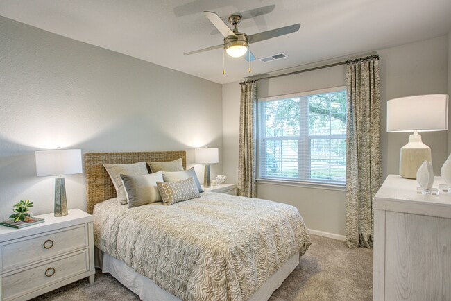 Photo - Bell Westchase