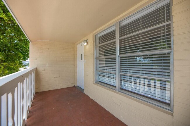 Photo - 1033 NW 30th Ct Unidad 4