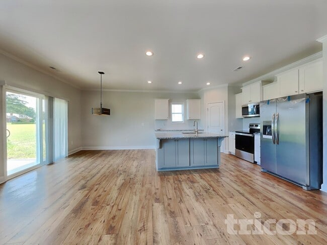 Photo - 64 fish Whistle court House