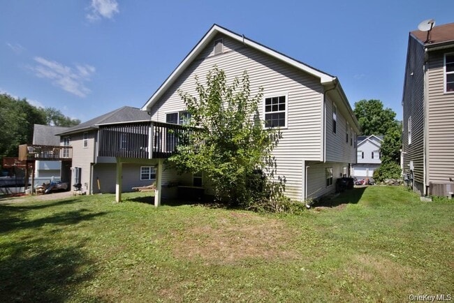 Photo - 346 Angelo Dr