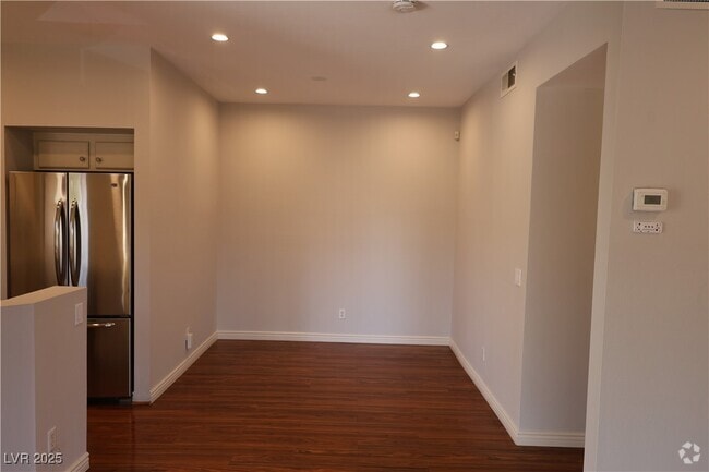 Building Photo - 251 S Green Valley Pkwy Unit 5221 Rental