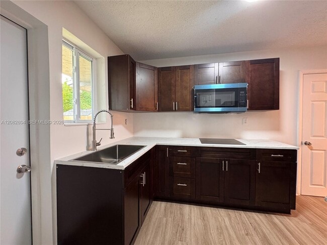 3632 SW 87th Ave Unit FRONT
