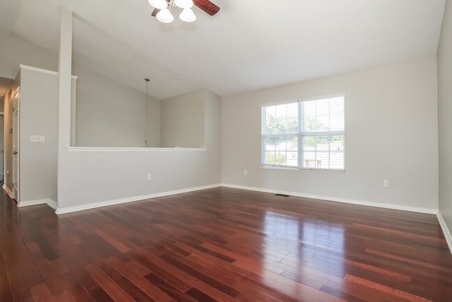 Photo - 7 N Brushwood Ct