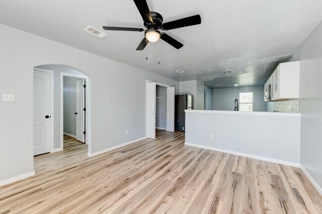 Photo - 3 Bed/ 2 Bath in Killeen Tx House