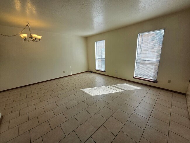 2806 W. Fourth