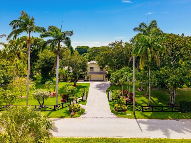 Building Photo - 6556 NW 87th Ave