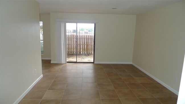 Photo - 16111 Aspenglen Dr Unit 103