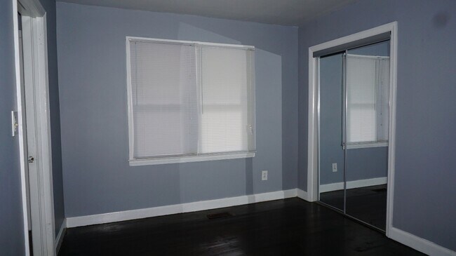 Photo - 2064 Seneca Dr