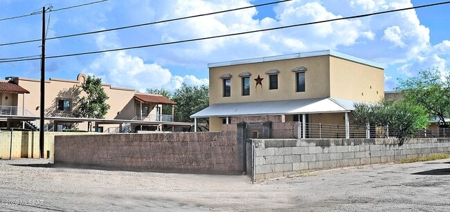 Photo - 1040 E Halcyon Rd