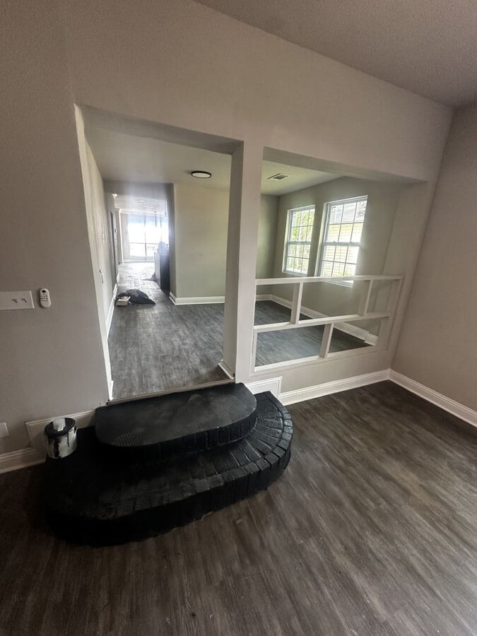 Photo - 208 Wilbert Dangerfield Dr