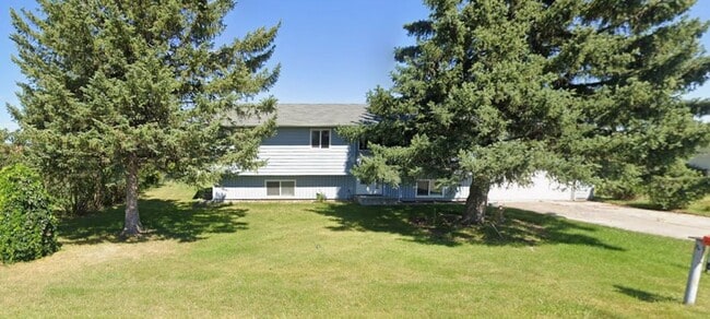 Photo - Beautiful House with 2 Wood Stoves across ...