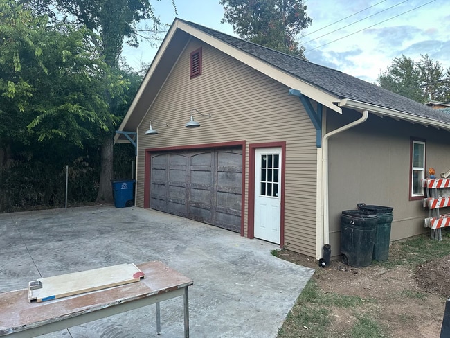 1535 S Yorktown Ave