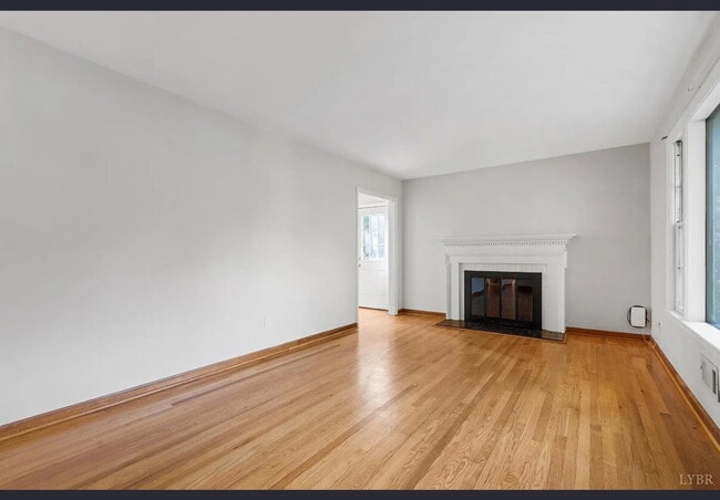 Photo - 3 bed 1 bath home in Sandusky area. Unit A