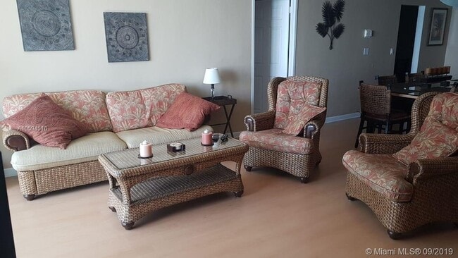 Photo - 3901 S Ocean Dr Unidad 8L