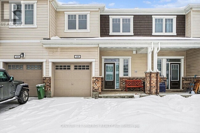 Photo - 520 Flagstaff Dr