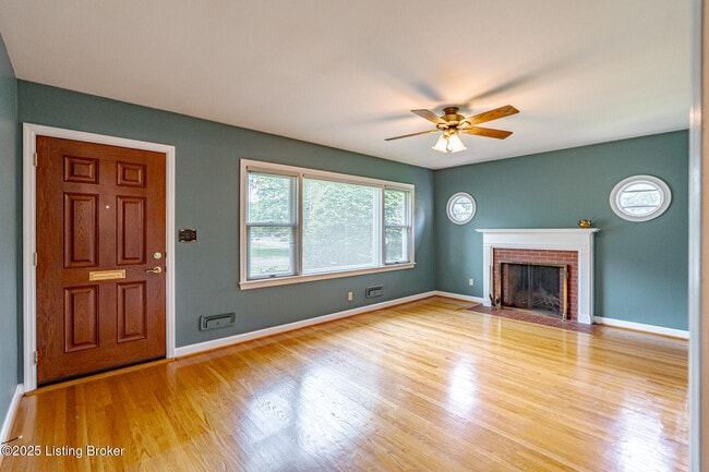 Photo - 4305 Darbrook Rd