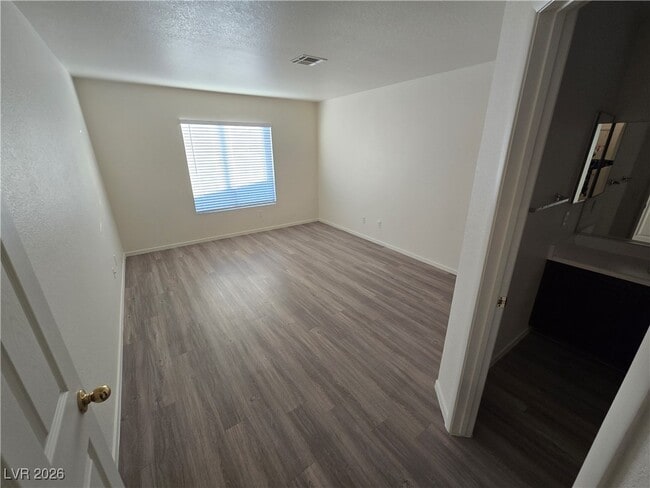 Photo - 4517 Blue Magic Way