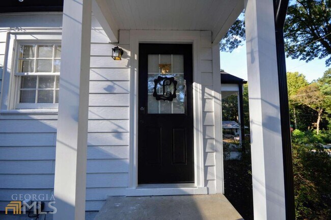 Photo - 94 Cochran Rd SE