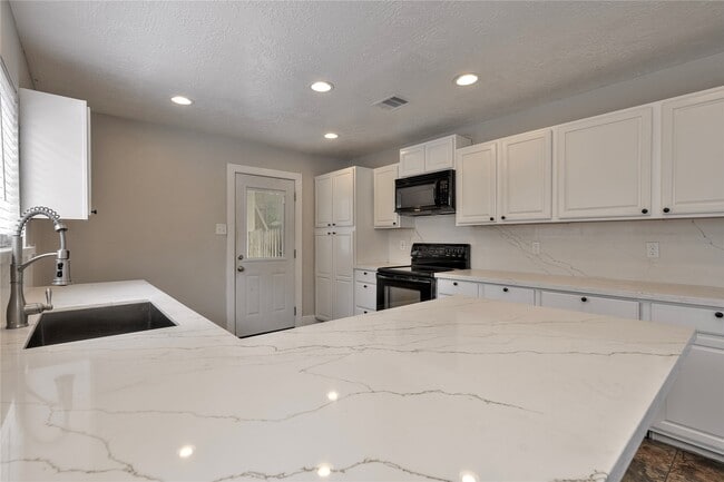 Photo - 4131 Valley Haven Dr