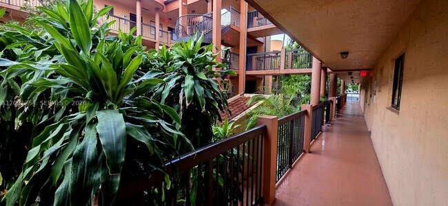 Photo - 5500 W 21st Ct Unit 204