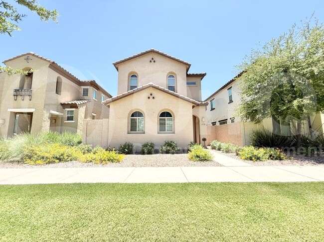 Building Photo - 3726 E Dogwood Dr Rental