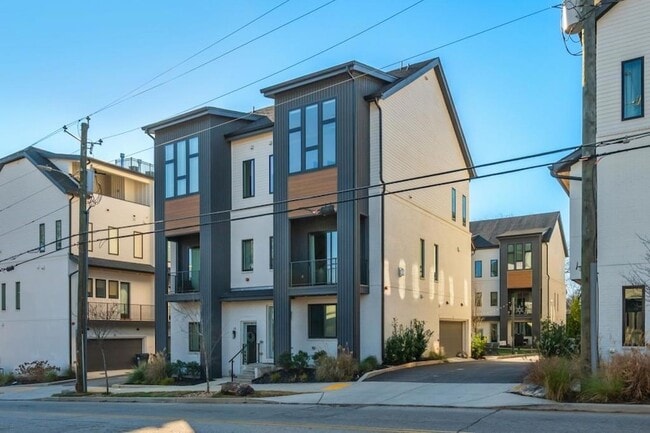 Photo - 2347 Hosea L Williams Dr SE