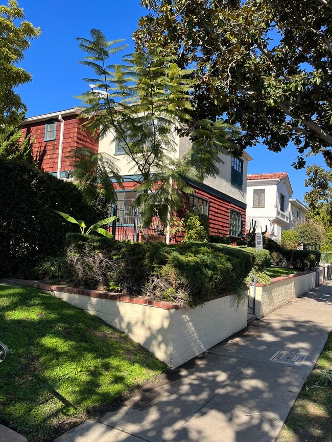 Photo - 441 S Doheny Dr Unit 441 1