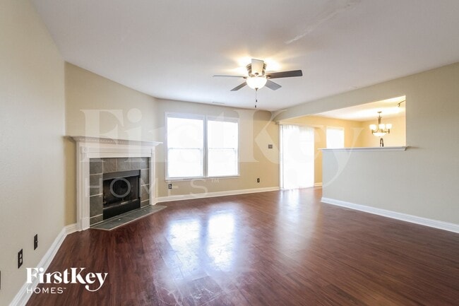Photo - 1441 Dowell St