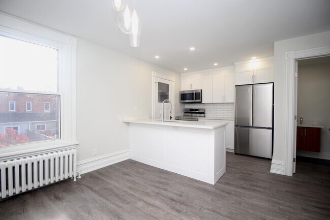 Photo - 192 Second Ave Unit 3