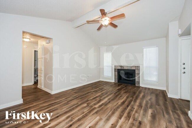 Photo - 600 Dayton Rd