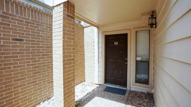Building Photo - 2277 S Kirkwood Rd Unit 507