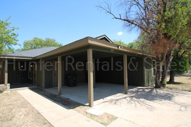 Photo - 1809 Elkins Ave