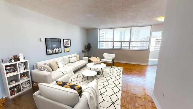 Building Photo - Wellesley Parliament Square Apartments