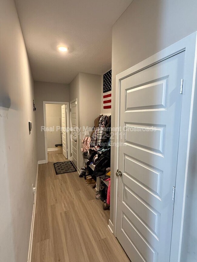 Photo - 8754 Laurelton Pl