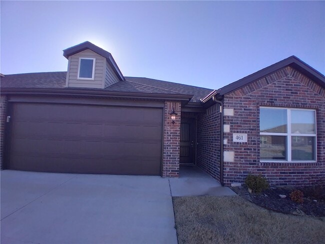 Building Photo - 461 Barbet Dr