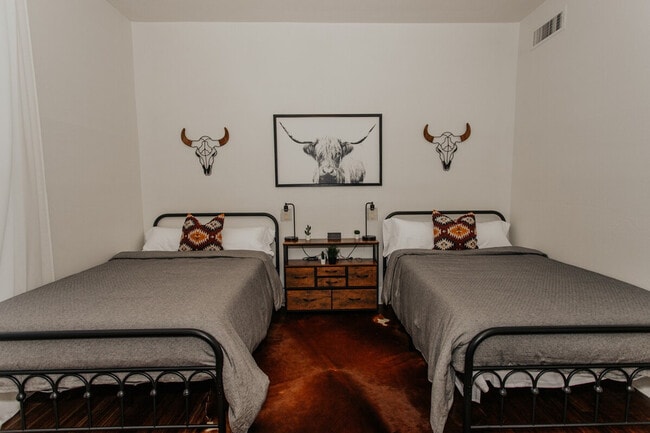 Photo - 3728 Homan Ave Unidad ID1352453P