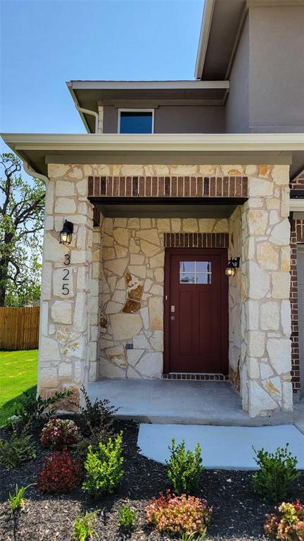 Photo - 325 Brody Ln