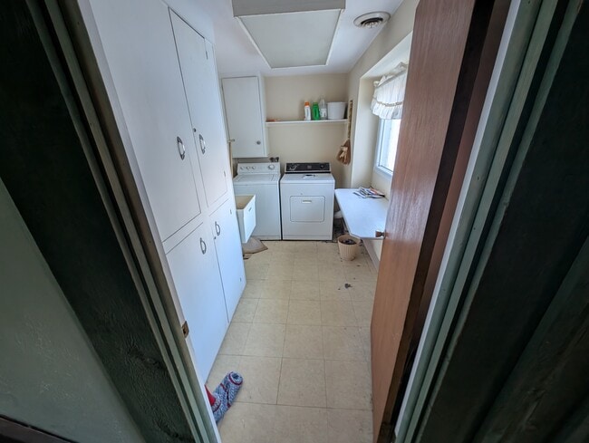 Photo - 5165 E Lake Rd Unidad Apt D