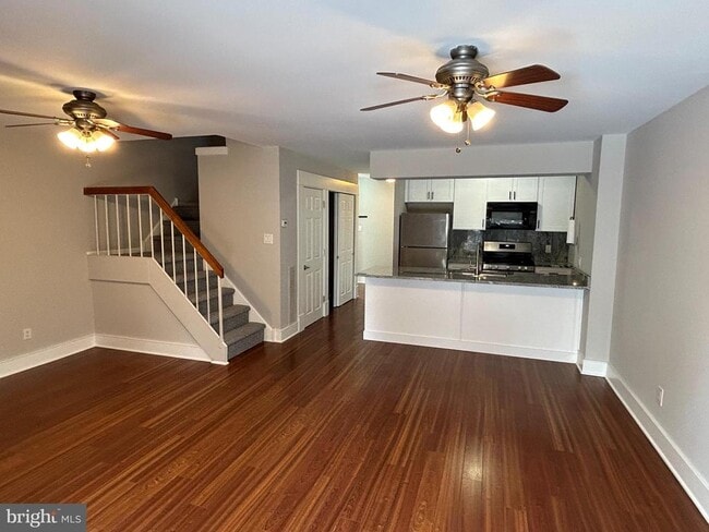 Photo - 1011 Princeton Pl