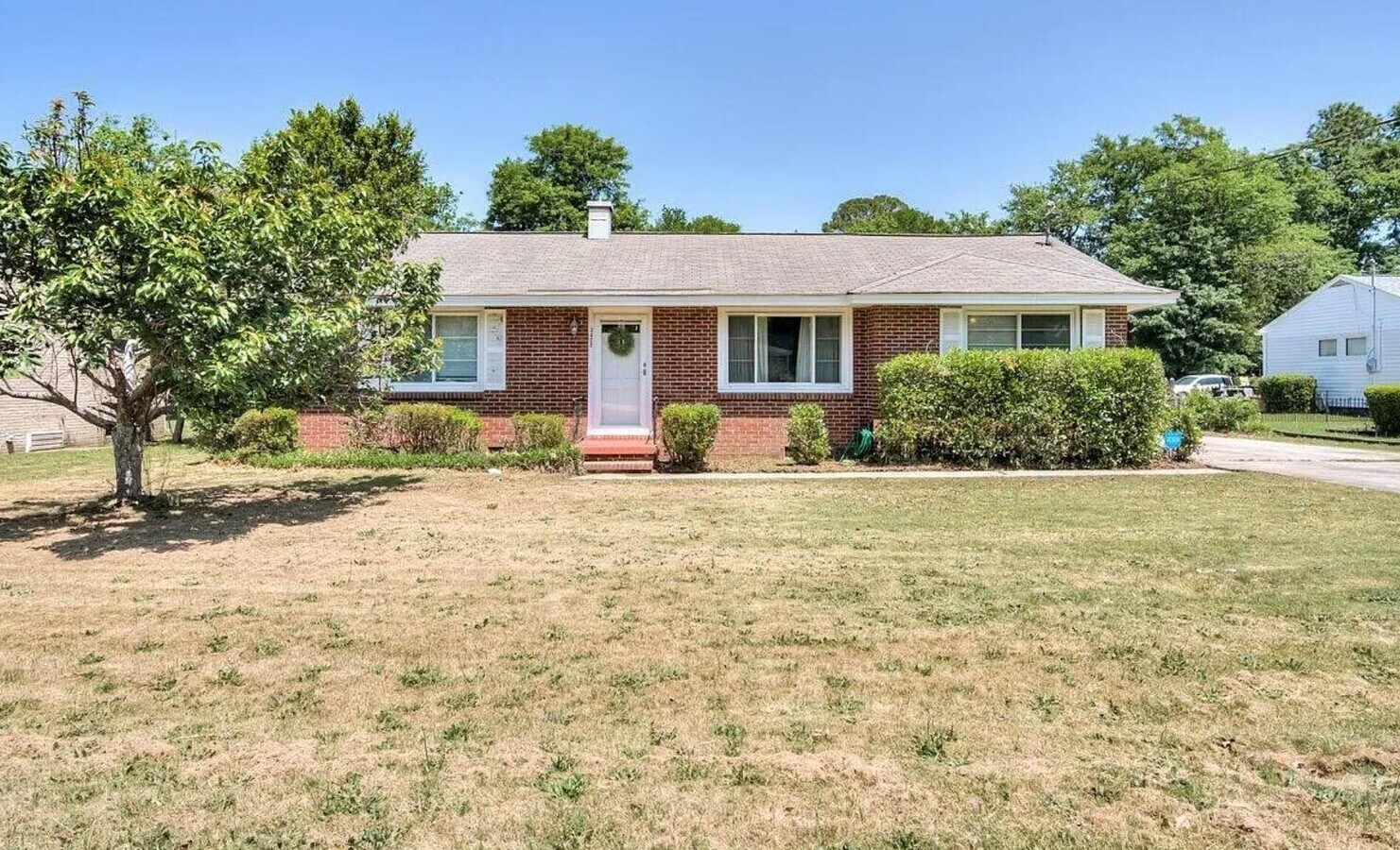 Photo - 3426 Seneca Ave