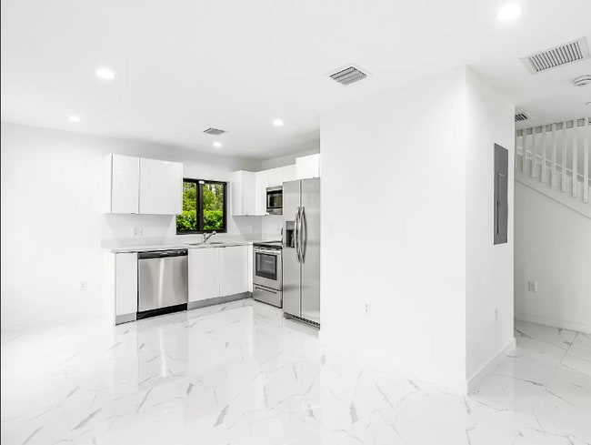 Photo - 1749 NW 69th St