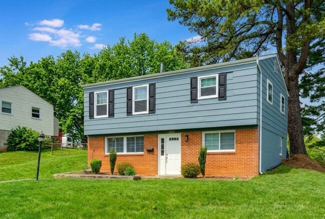 Photo - 14220 Fallbrook Ln