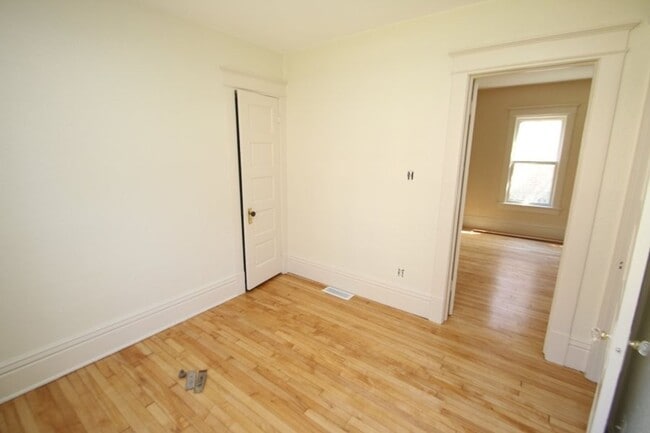 Building Photo - 74th Unit 1459