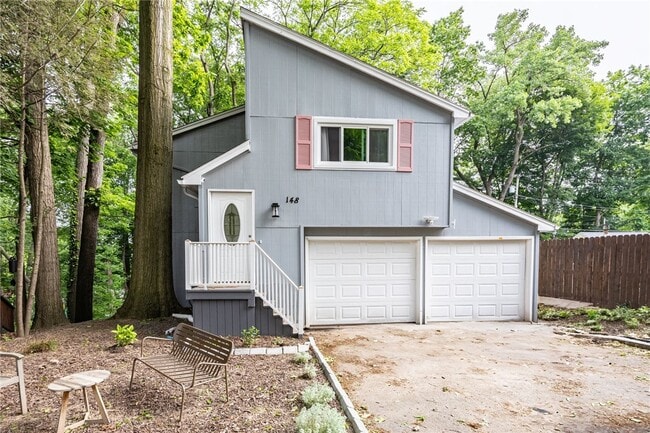 Photo - 148 Chestnut Hill Dr House