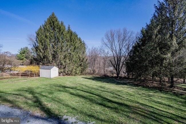 Photo - 2402 Raintree Ave