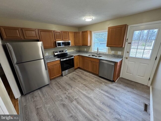 Photo - 125 Longstreet Ave